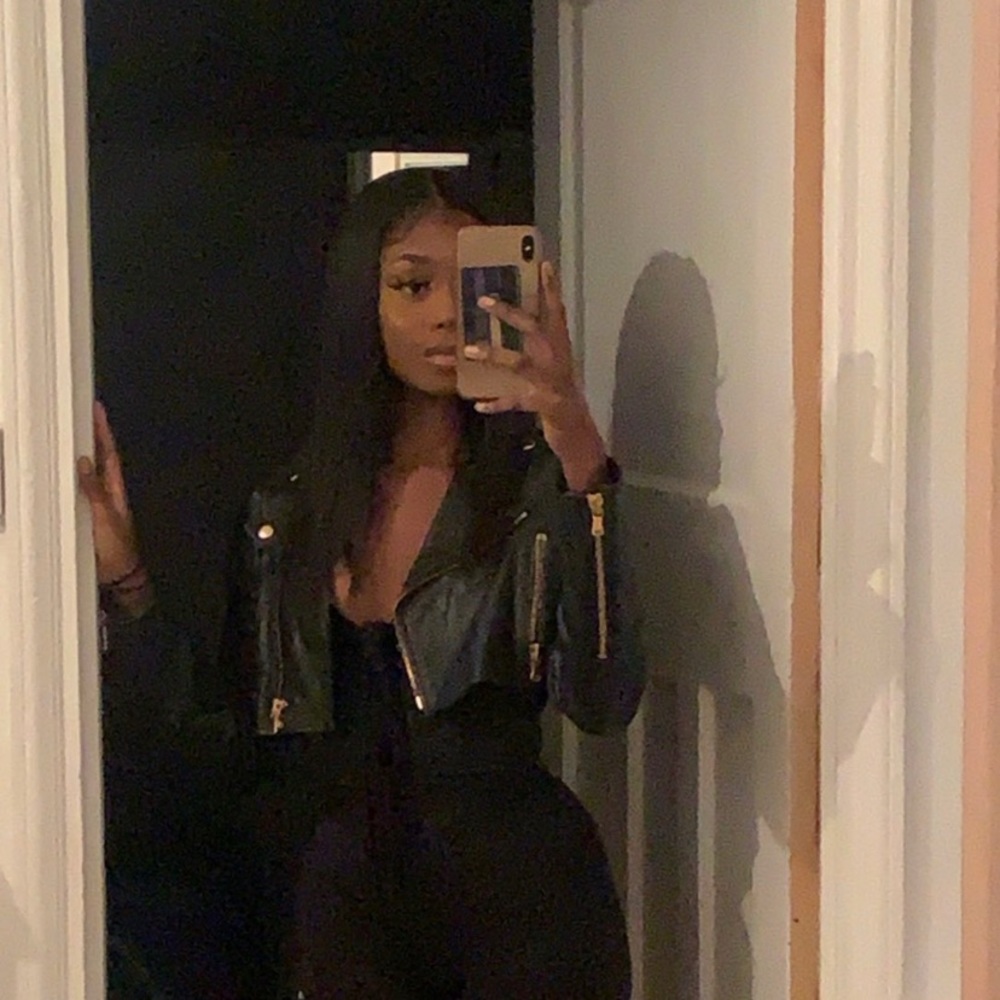 Meet your Posher, Triniti